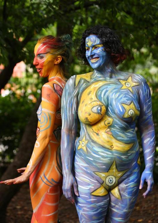 Two body painted women